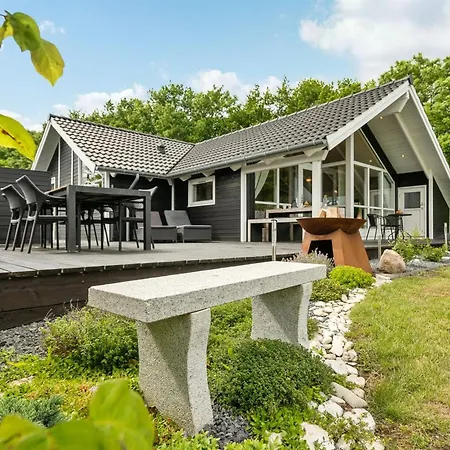 Sulo - 500m From The Sea By Interhome 펜션 *